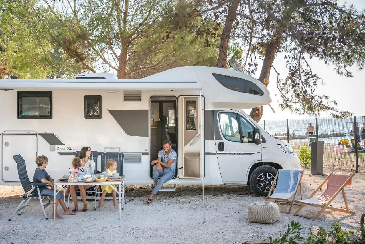 Falkensteiner Premium Mobile Homes And Camping זאדאר