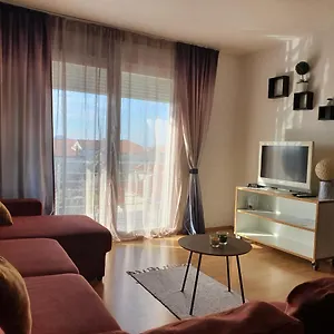 Apartamento Cozy Two-bedroom, Zadar